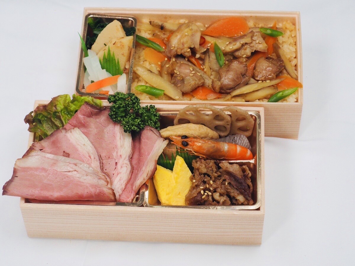 ローストビーフと地鶏の五目飯二段御膳 | 奈良で弁当宅配・仕出し・オードブルを配達| お弁当厨房 冨